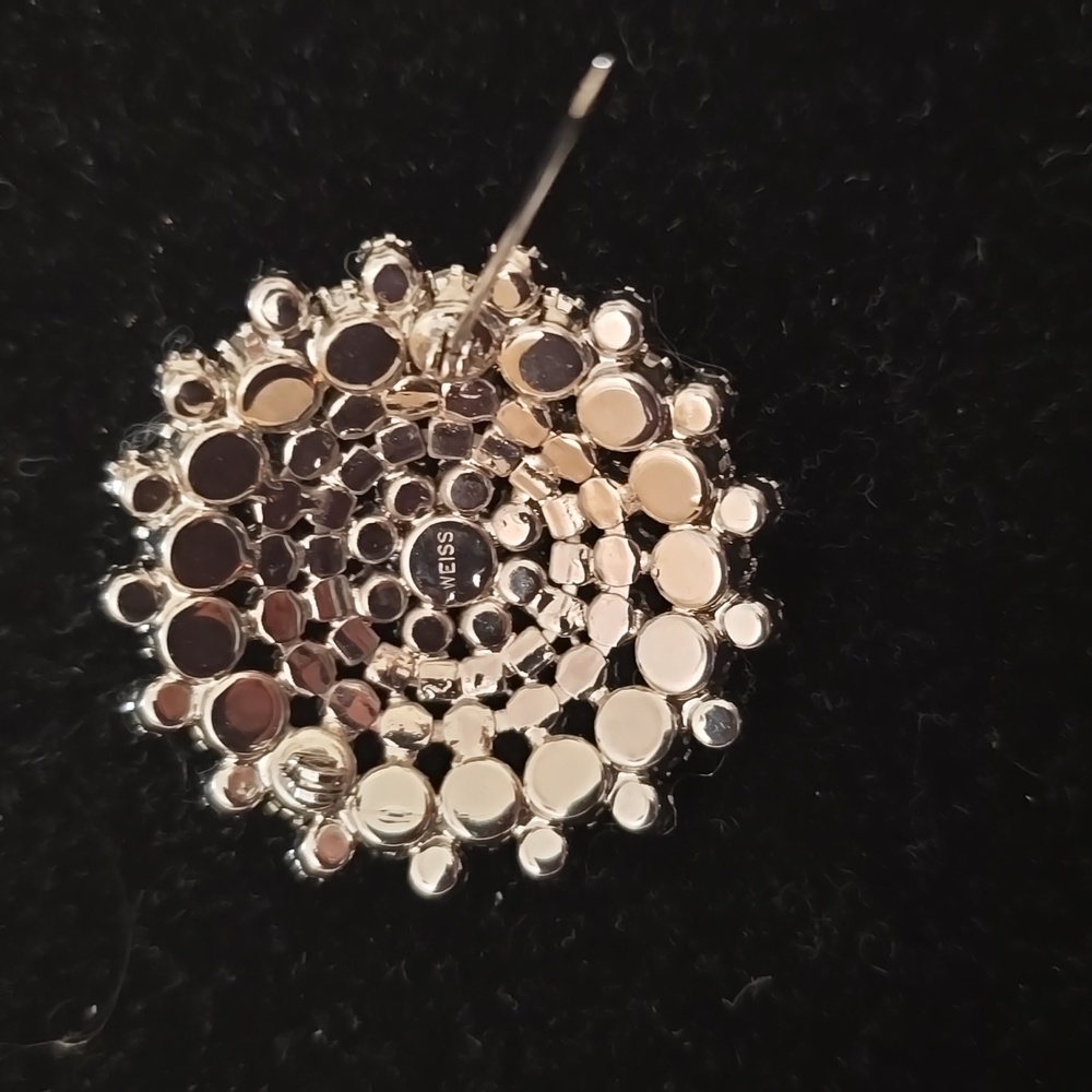 Vintage Weiss Large Elegant Aurora Borealis Crystal Brooch - Picture 6 of 9